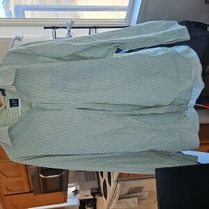 GAP Men's Casual Green Striped Button-Down Shirt